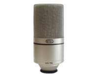 WORLD RENOWN CONDENSOR MICROPHONE WITH SHOCK MOUNT AND CASE